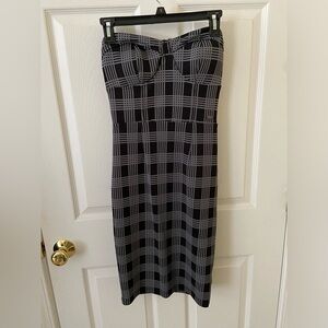 Guess plaid gorgeous dress!